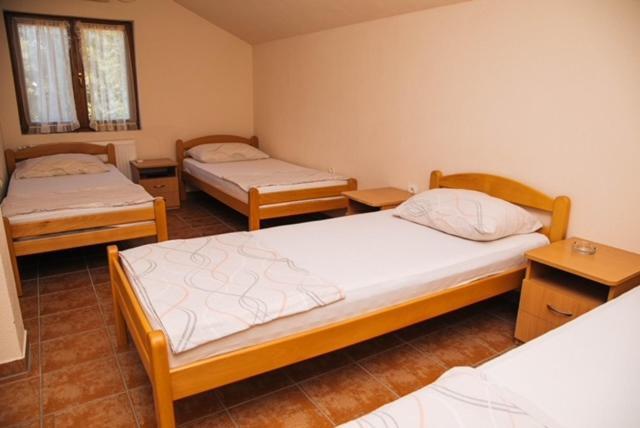 Jezero Laminci Bed and Breakfast Bosanska Gradiska Exterior foto